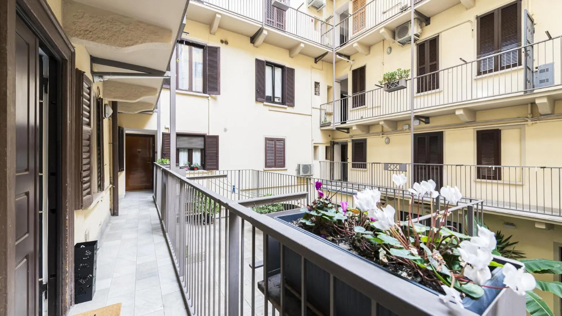 Apartment Easylife - Comfort Ed Eleganza In Porta Venezia Milan